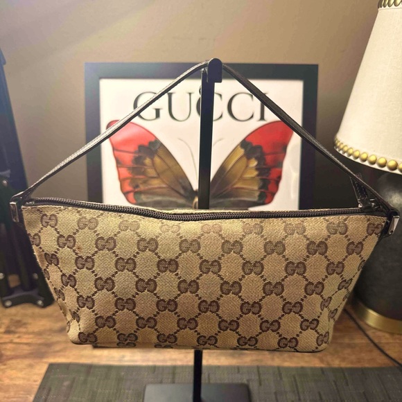 EUC Vintage Gucci Boat Pochette Bag - Amazing Condition!!! Includes COA - Picture 3 of 16